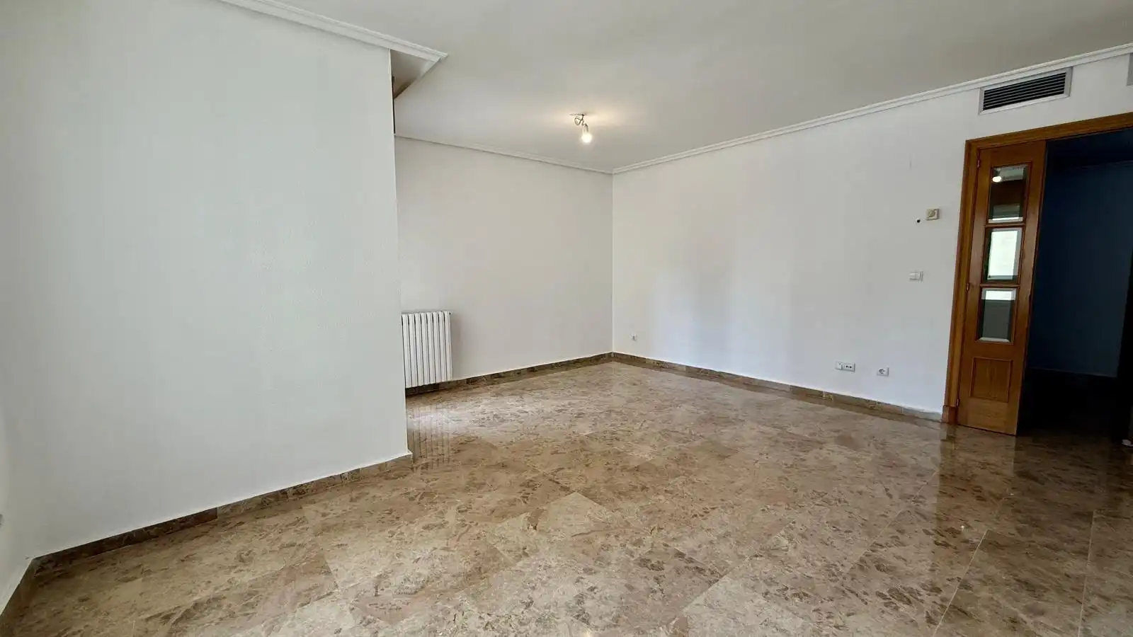 Flat for rent in Zaragoza  with Heating, Terrace and Storage room