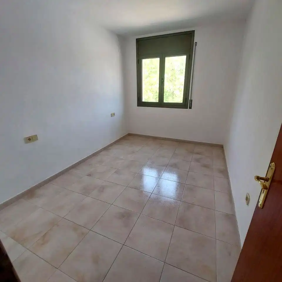 Habitación de Piso en venta en Vilafranca del Penedès con Aire acondicionado, Terraza y Trastero
