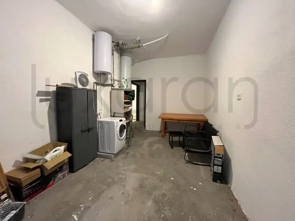 Apartamento en venta en Naut Aran