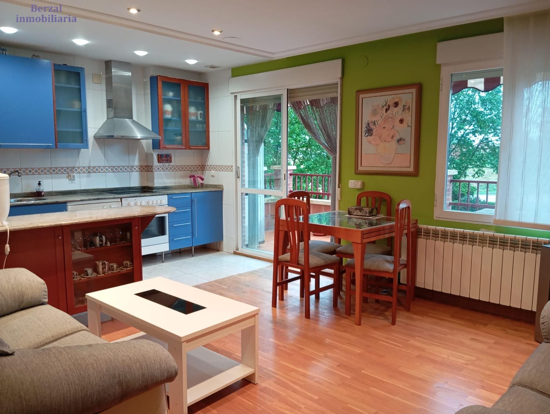 Cocina de Piso en venta en  Logroño con Calefacción, Jardín privado y Terraza