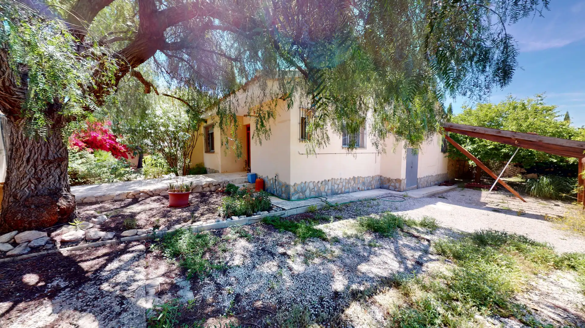 Vista exterior de Casa o xalet en venda en Mutxamel amb Jardí privat, Terrassa i Traster