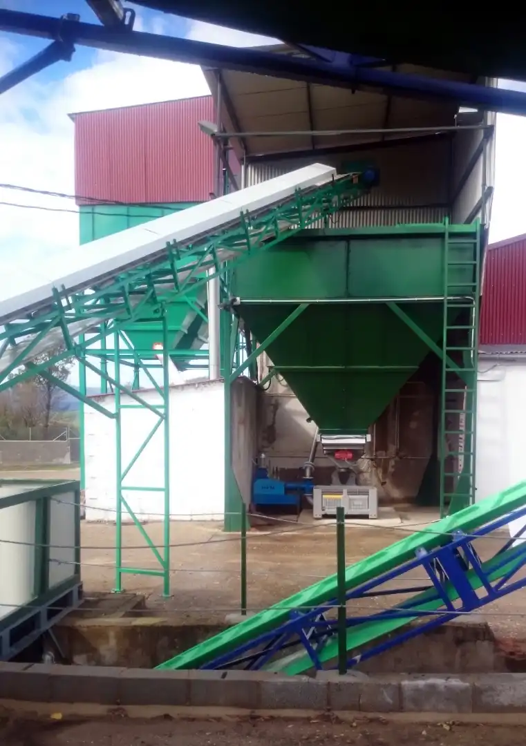 Industrial buildings for sale in Gata