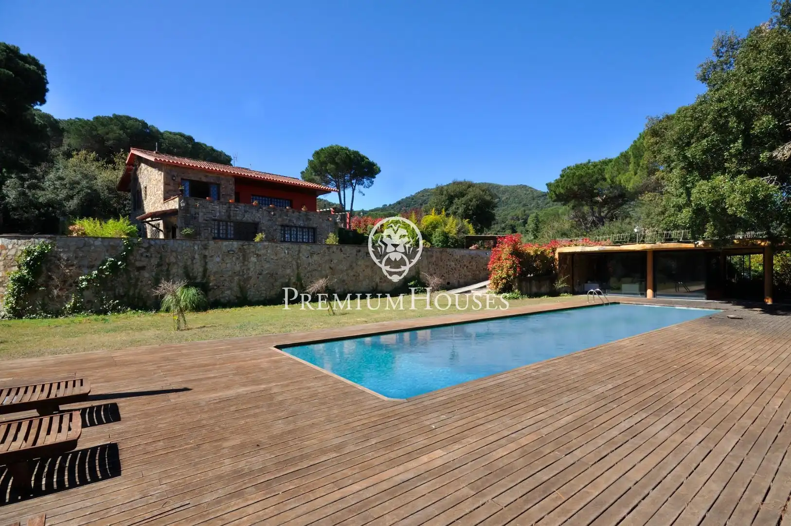 Casa amb terrassa en venda a Vallromanes
