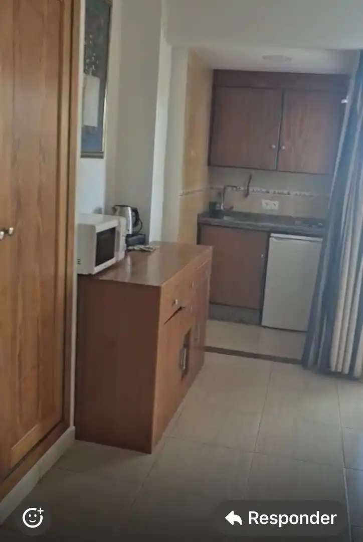 Küche von Wohnung zum Verkauf in Fuengirola mit Klimaanlage, Terrasse und Möbliert