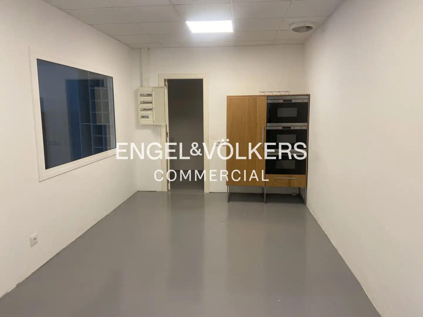 Küche von Fabrikhallen zur Miete in Barcelona