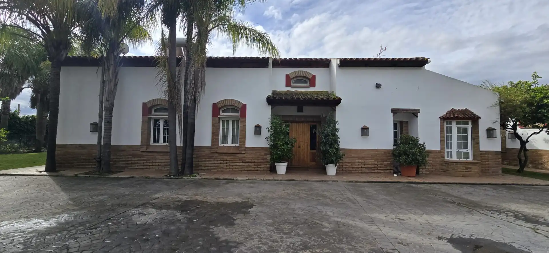 Exterior view of Houses for sale in Jerez de la Frontera  with Air Conditioner, Private garden and Swimming Pool