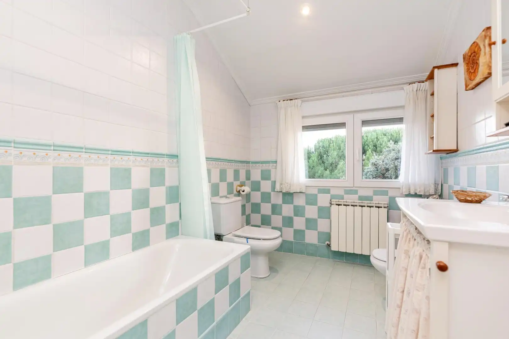 Baño de Casa o chalet en venta en Torrelodones con Aire acondicionado, Calefacción y Jardín privado