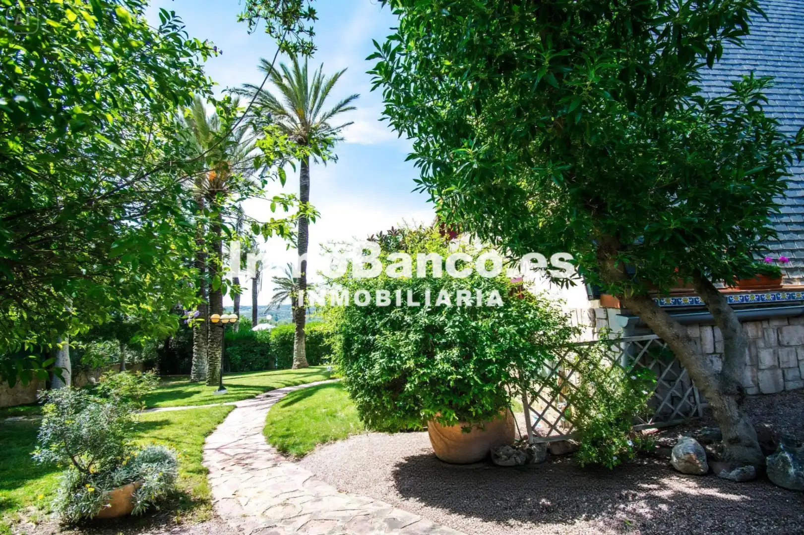 Garden of Houses for sale in Torrent  with Air Conditioner, Heating and Private garden