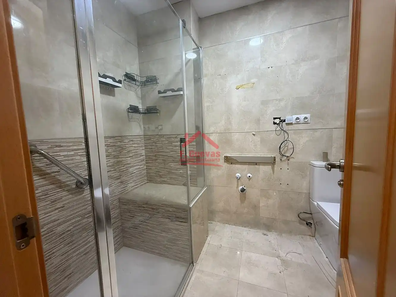 Bany de Apartament en venda en Vélez-Málaga amb Aire condicionat, Calefacció i Jardí privat