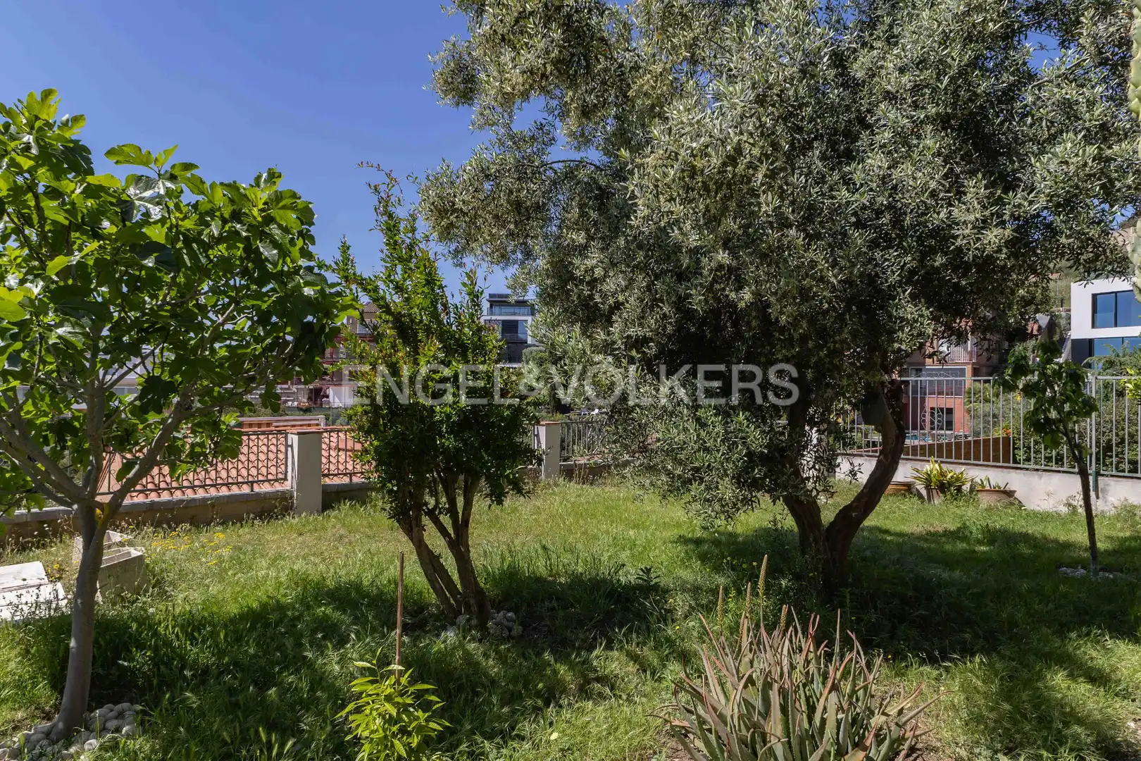 Casa o chalet en venta en Esplugues de Llobregat con Aire acondicionado, Calefacción y Jardín privado