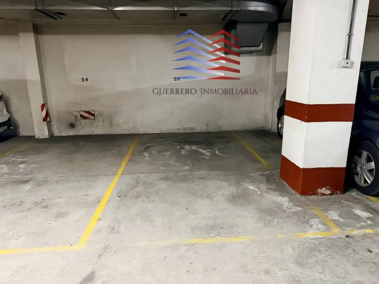 Aparcament de Apartament de lloguer en Ourense Capital  amb Calefacció, Parquet i Terrassa