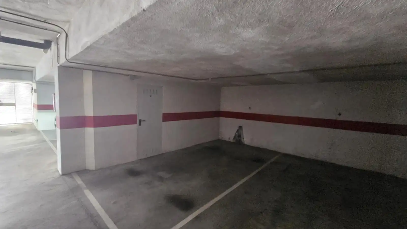 Garage zur Miete in Avenida Elvas