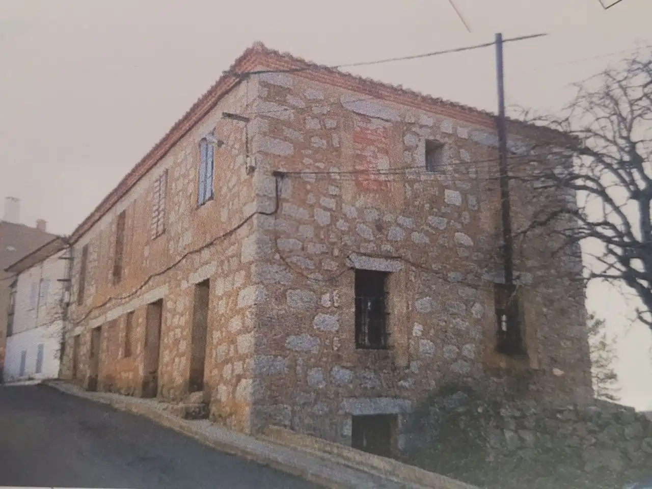 Außenansicht von Residential zum Verkauf in Navalperal de Pinares, Ávila