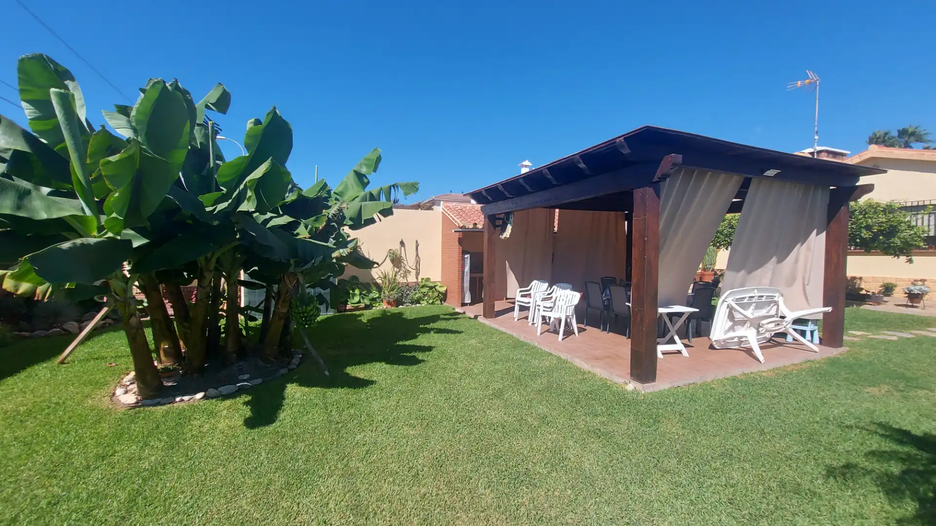 Jardí de Casa o xalet en venda en Vélez-Málaga amb Piscina