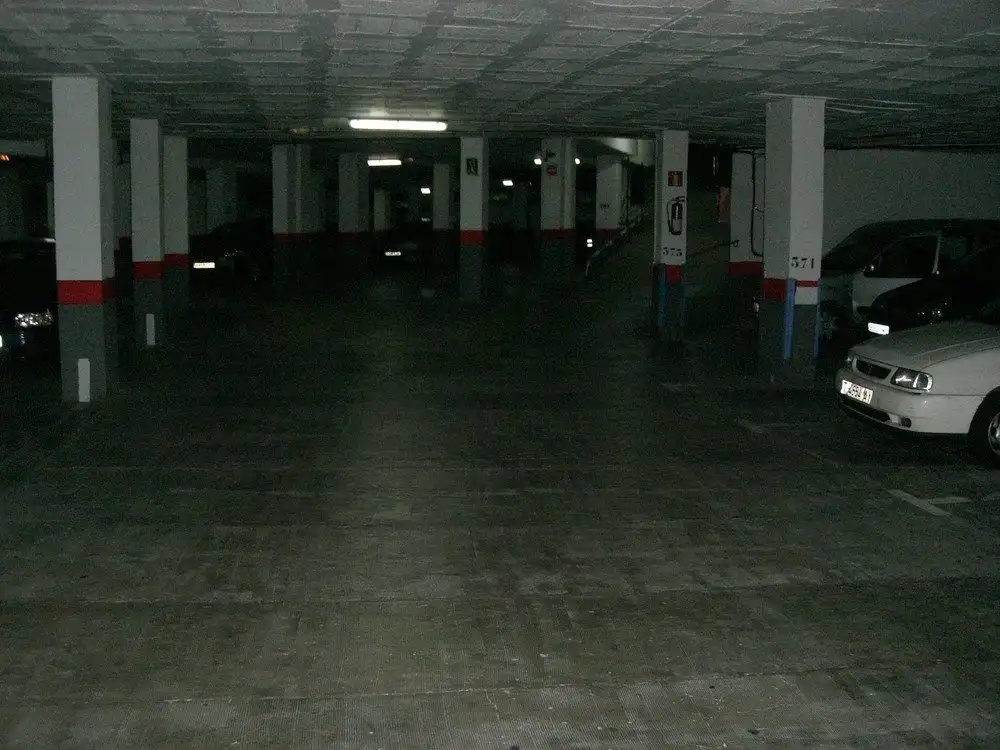 Garaje de alquiler en CALLE CORREDOR DEL GAS, 5, Llevant