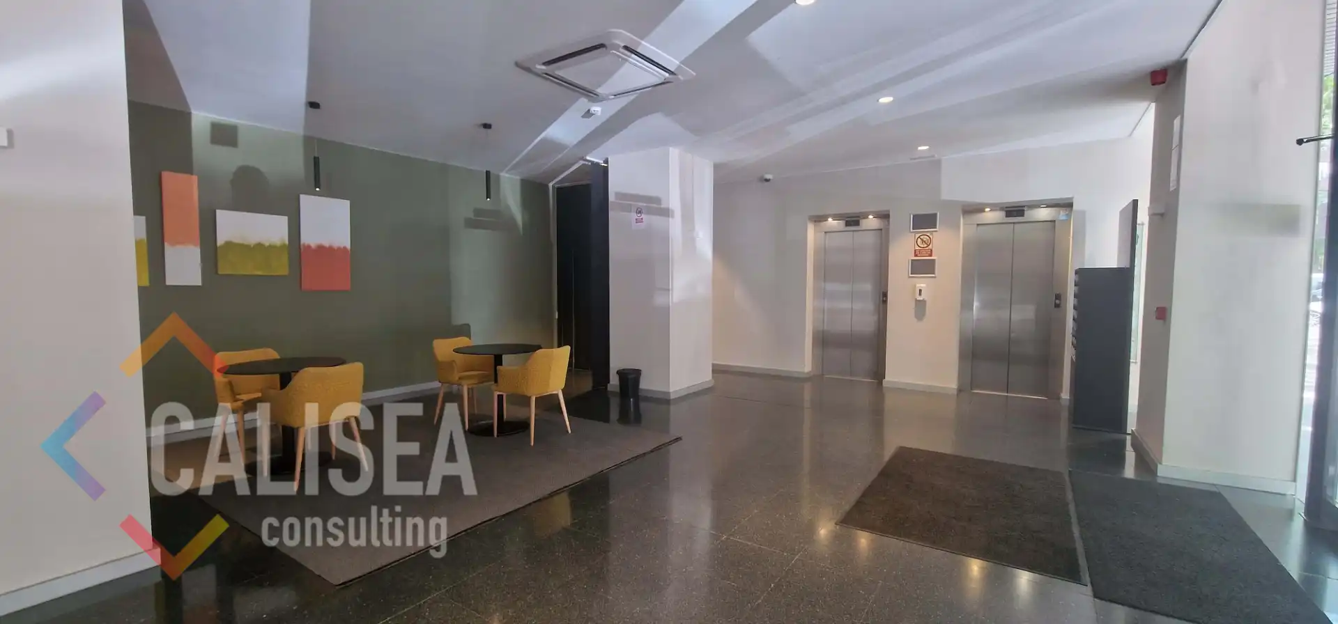 Office for rent in Sabadell  with Air Conditioner and Heating