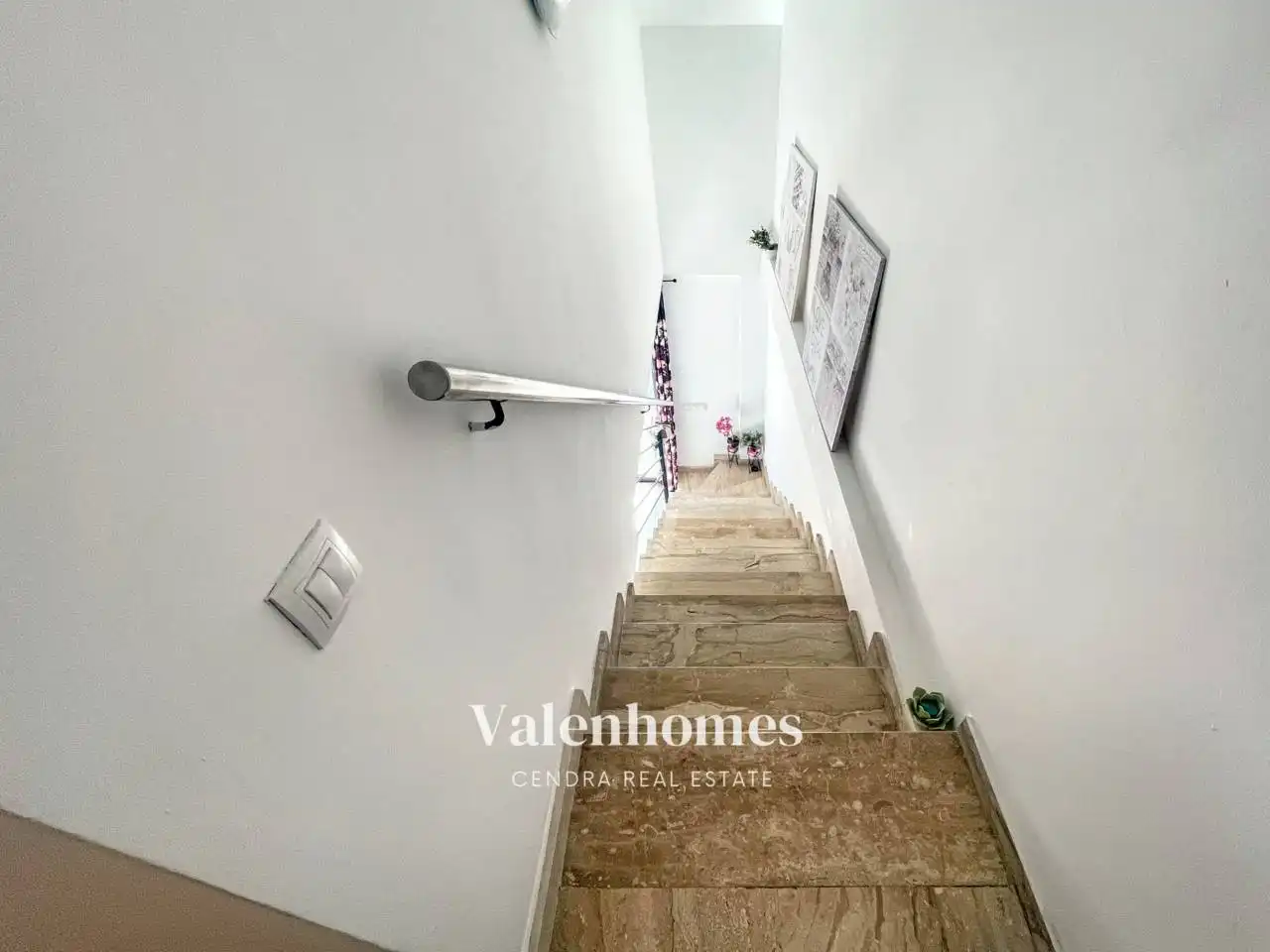 Maisonette zum Verkauf in Rubí mit Klimaanlage, Heizung und Terrasse