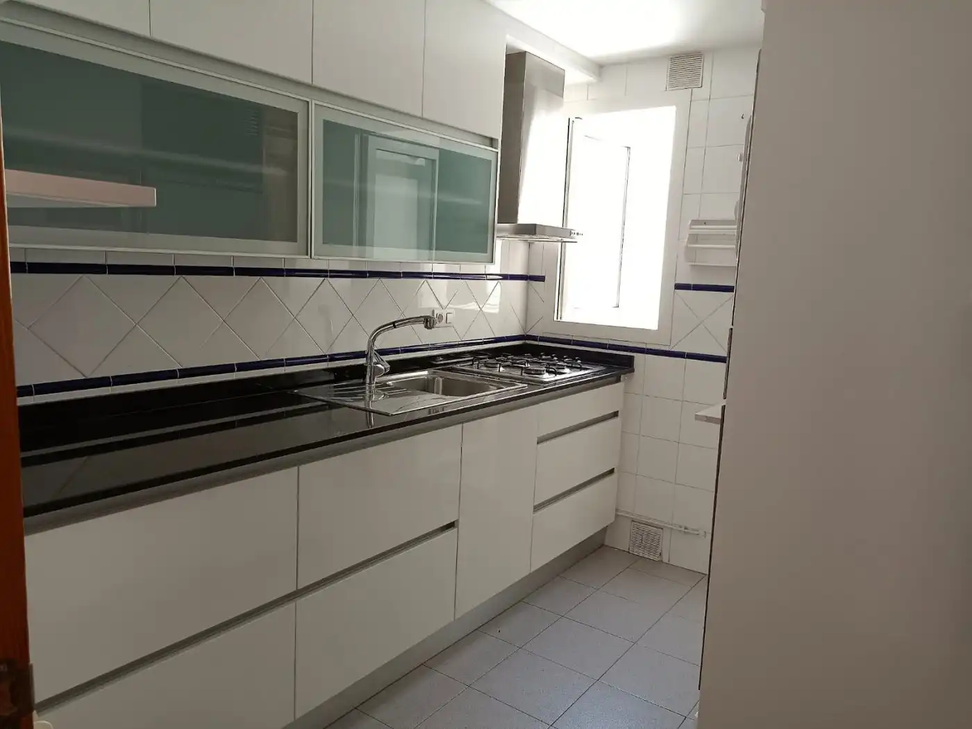 Flat for rent in Avenida CADIZ, Barrio de Zaidín
