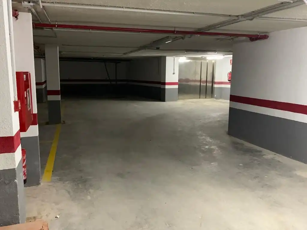 Einzelparkplatz mit Aufzug zum Verkauf in Carrer de Sant Joan 1, imagen 5