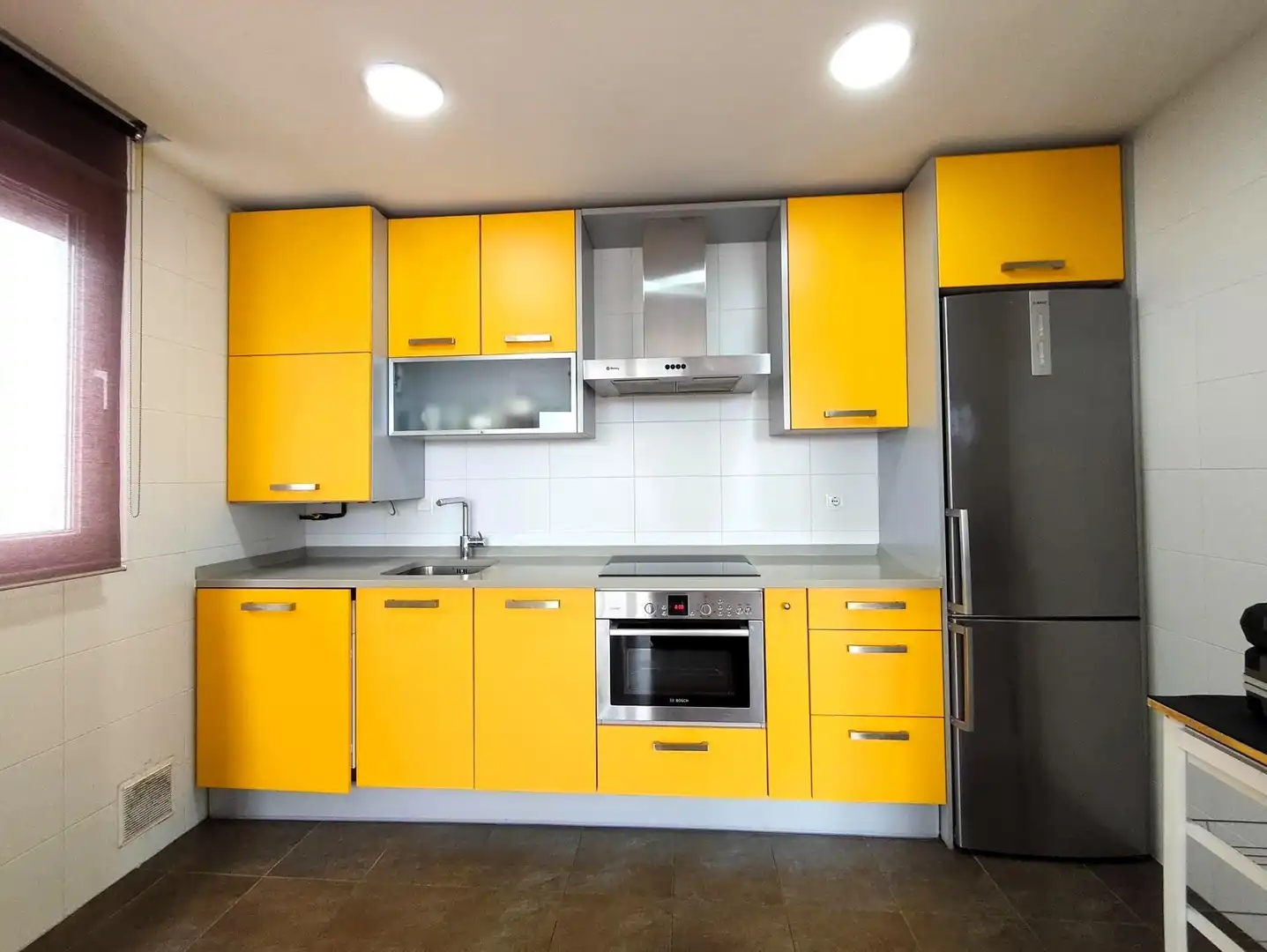 Cuina de Apartament en venda en El Astillero   amb Calefacció, Terrassa i Piscina comunitària