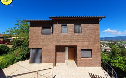 Exterior view of House or chalet for sale in Llinars del Vallès  with Private garden, Terrace and Storage room