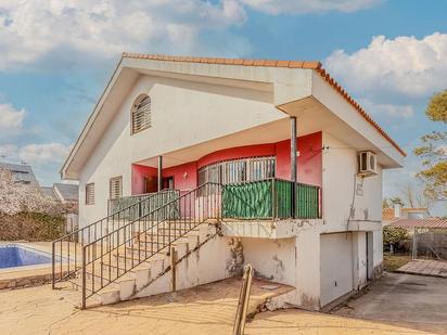 Vista exterior de Casa o xalet en venda en Nuevo Baztán