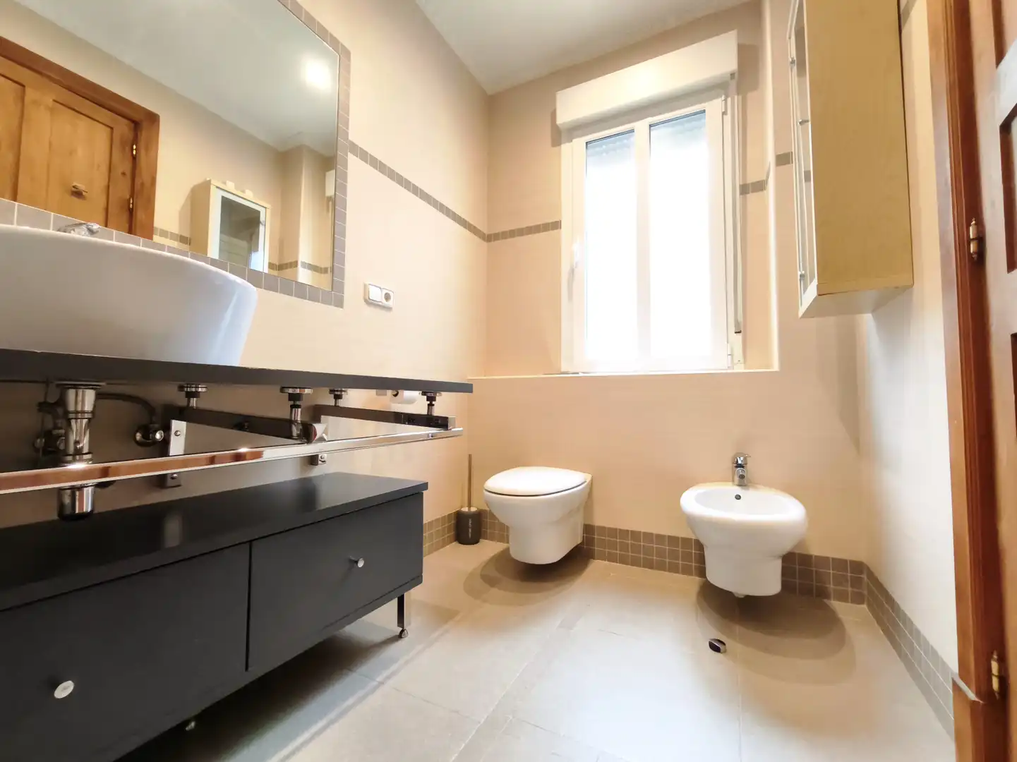 Baño de Piso en venta en  Logroño con Calefacción y Terraza