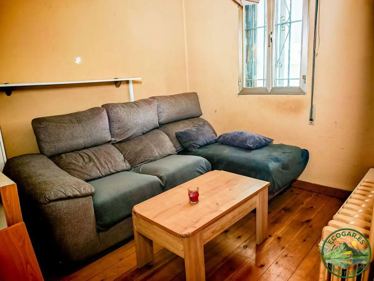 Wohnzimmer von Haus oder Chalet zum Verkauf in Ponferrada mit Heizung, Privatgarten und Parkett