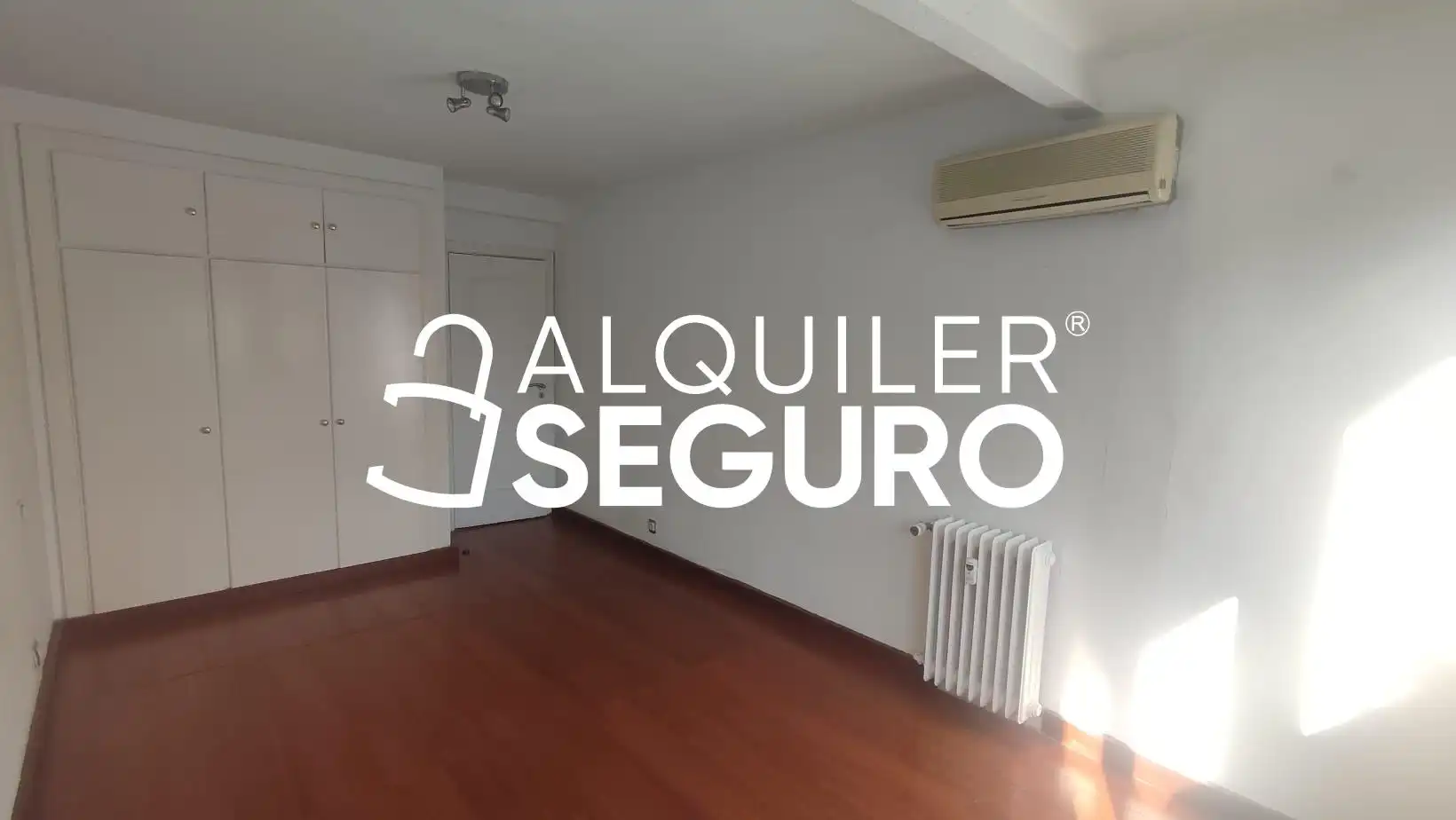 Dormitori de Pis de lloguer en Alcobendas amb Aire condicionat, Calefacció i Piscina