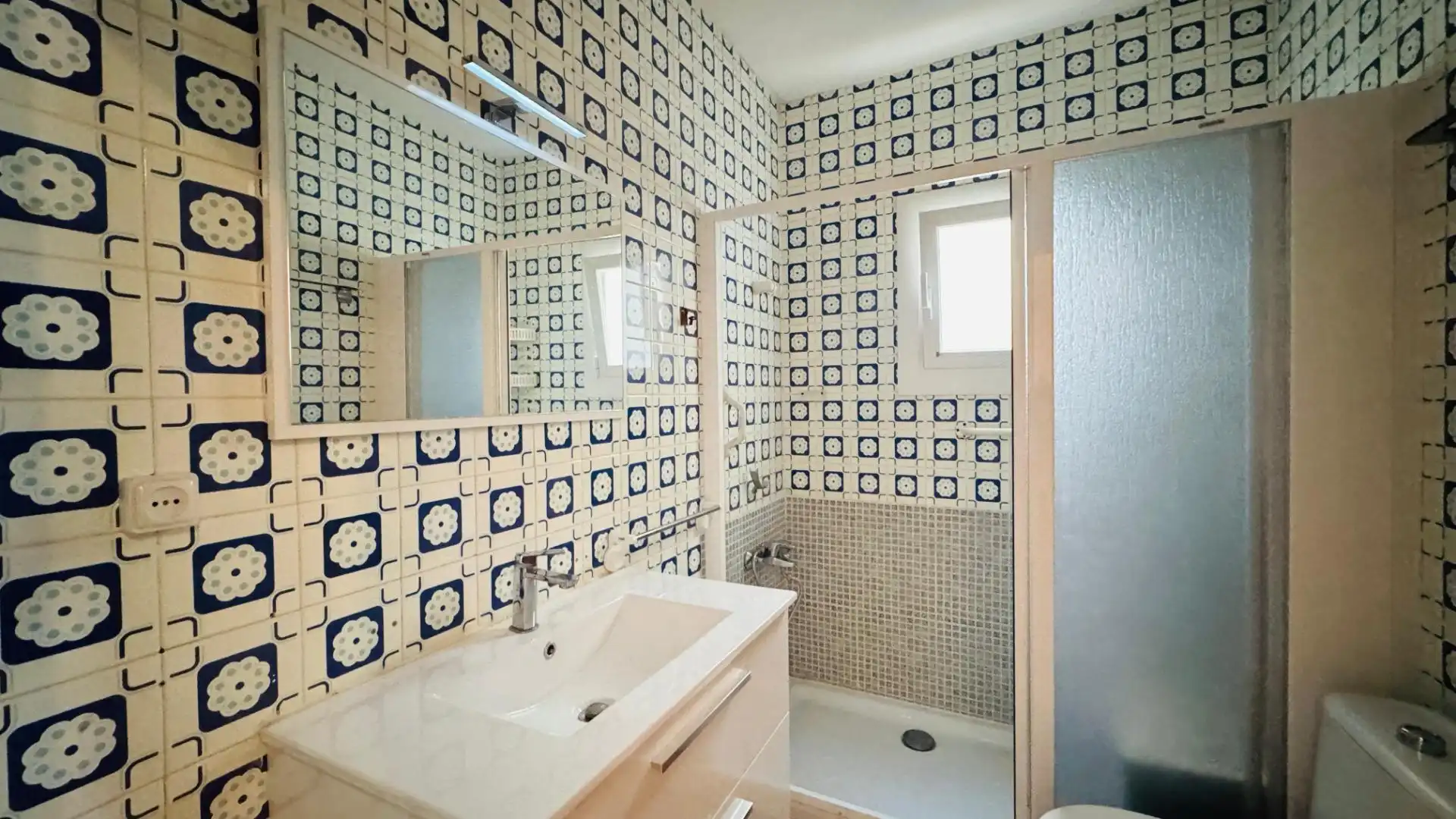 Bathroom of Flat for sale in Vilafranca del Penedès  with Heating, Balcony and Alarm
