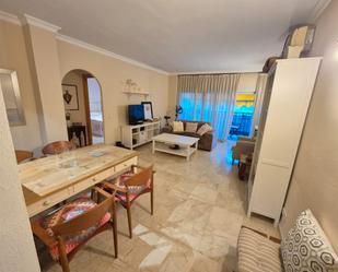 Sala d'estar de Pis de lloguer en Marbella amb Terrassa, Moblat i Forn