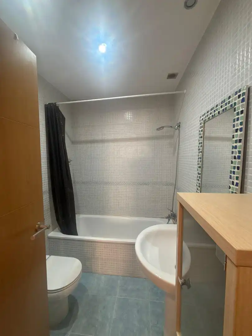 Badezimmer von Wohnung zur Miete in Valdepeñas
