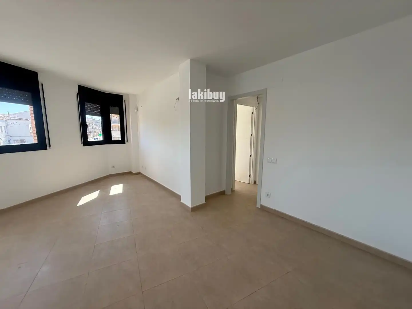 Habitación de Piso en venta en La Fuliola con Calefacción y Alarma