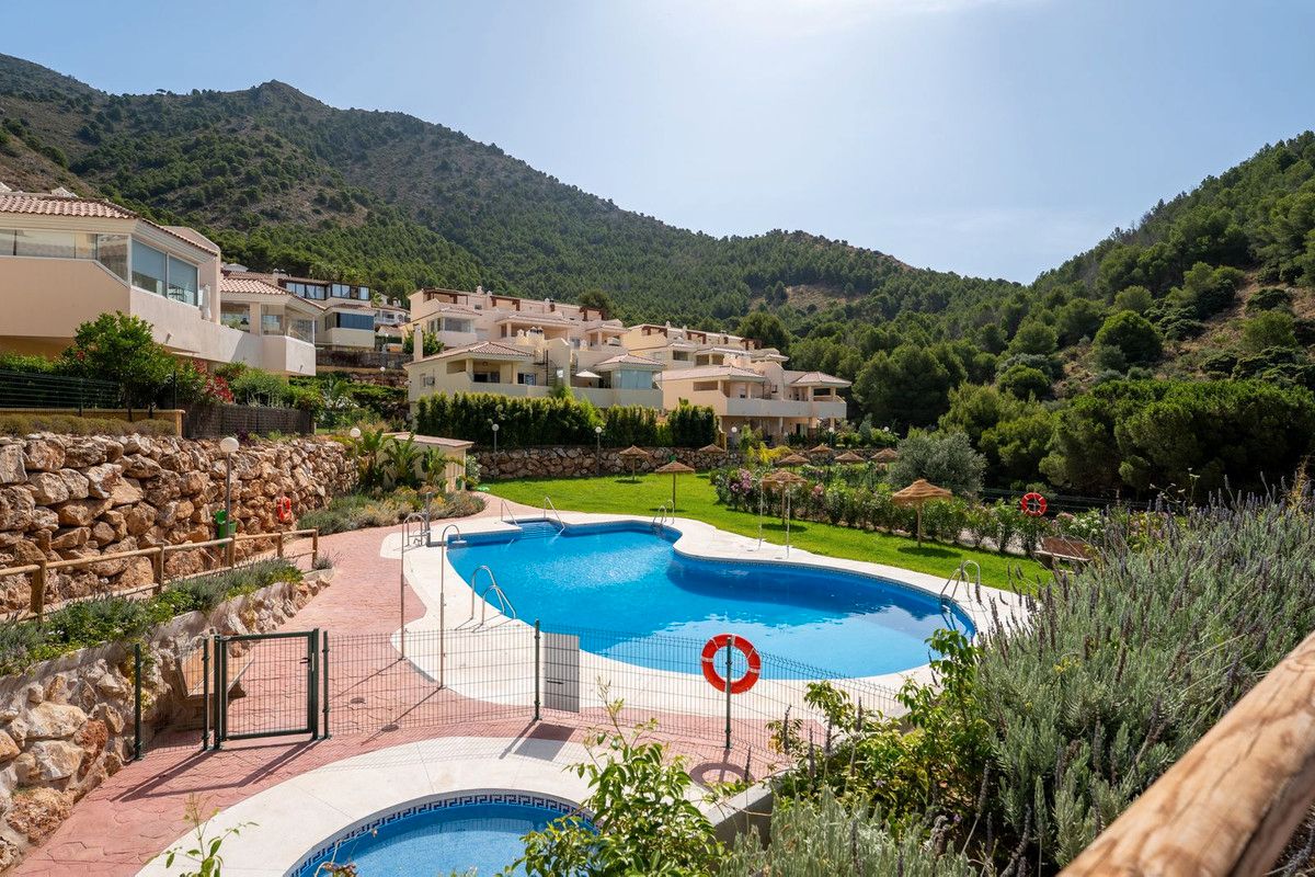 Jardí de Apartament en venda en Mijas amb Aire condicionat, Terrassa i Moblat