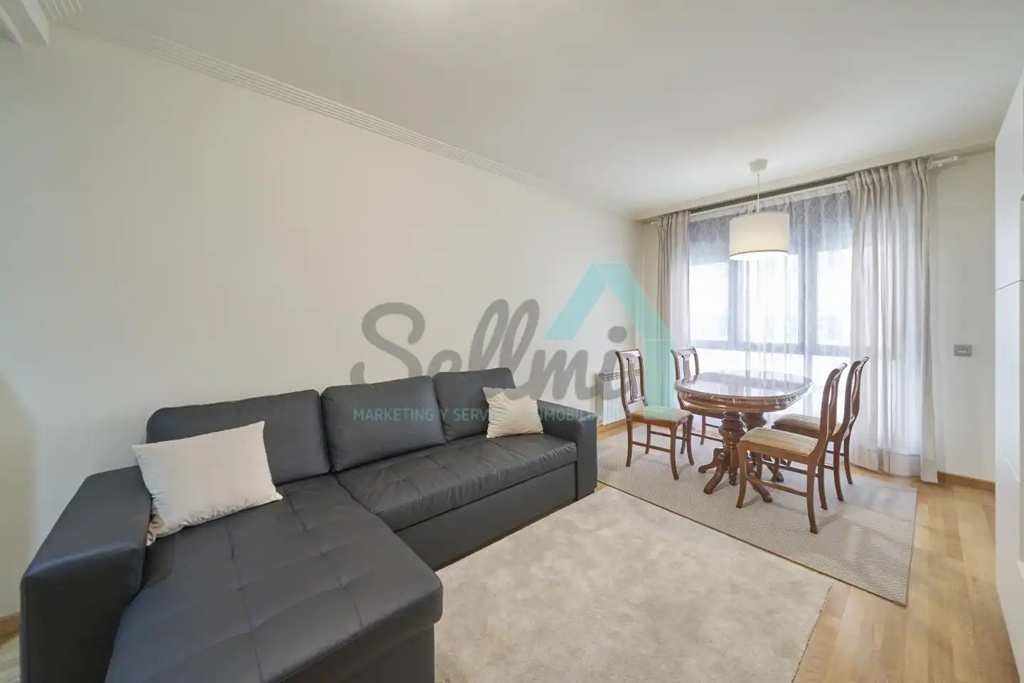 Living room of Flat for rent in Oviedo   with Heating and Furnished