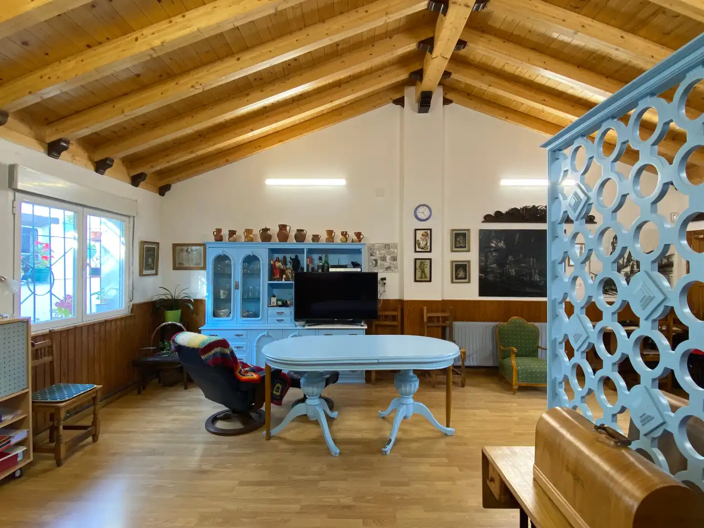 Sala d'estar de Casa o xalet en venda en Burgos amb Parquet, Traster i Moblat