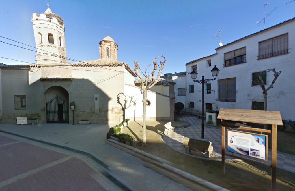Vista exterior de Casa adosada en venda en Ejea de los Caballeros