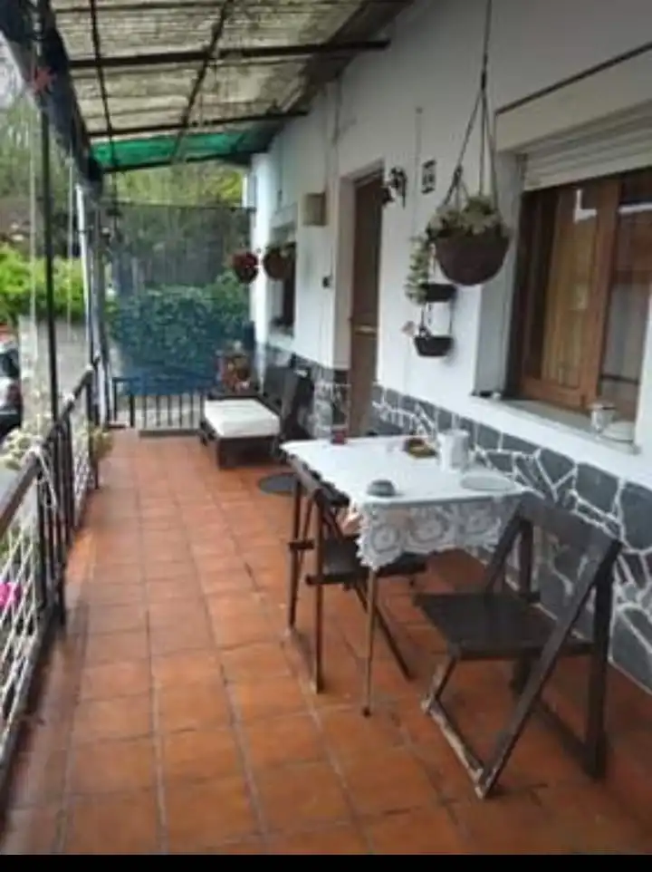 House for sale in El Lago