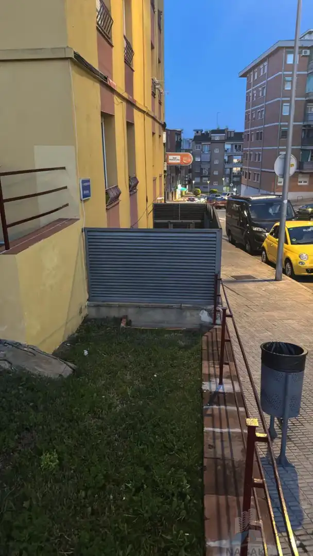 Außenansicht von Wohnung zum Verkauf in Santa Perpètua de Mogoda