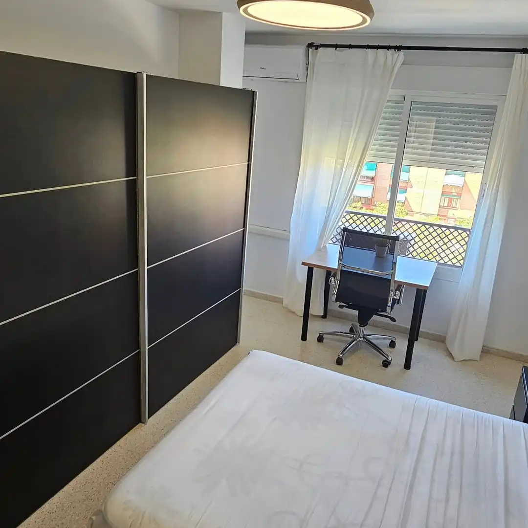 Flat with terrace to rent in Calle Padre Claret, imagen 12