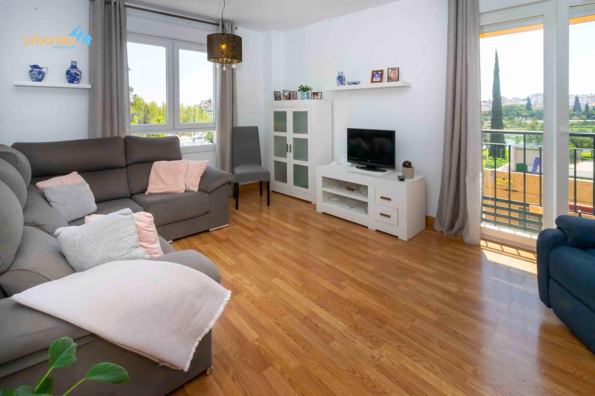 Living room of Apartment for sale in Badajoz Capital  with Heating