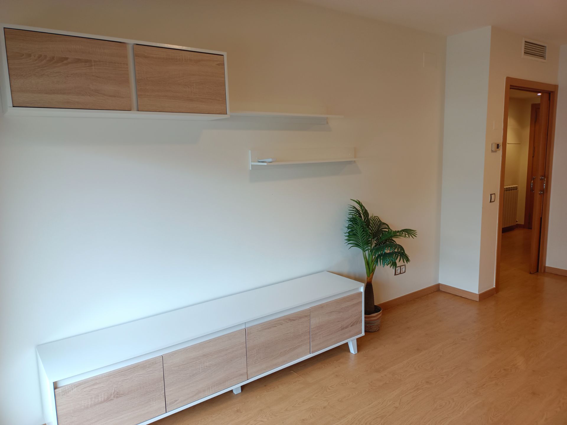 Sala d'estar de Apartament de lloguer en  Lleida Capital amb Aire condicionat, Calefacció i Jardí privat