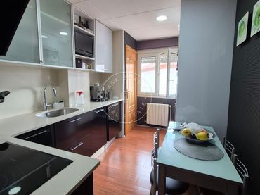 Piso con ascensor en venta en Regiones