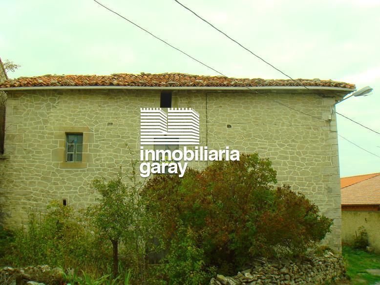 Exterior view of House or chalet for sale in Junta de Traslaloma