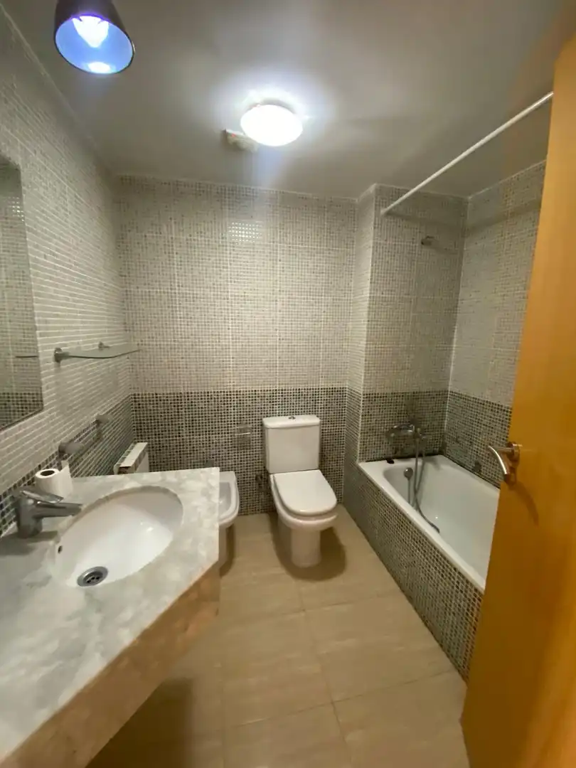 Baño de Piso en venta en Girona