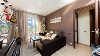 Living room of Flat for sale in Cornellà de Llobregat  with Air Conditioner, Parquet flooring and Oven