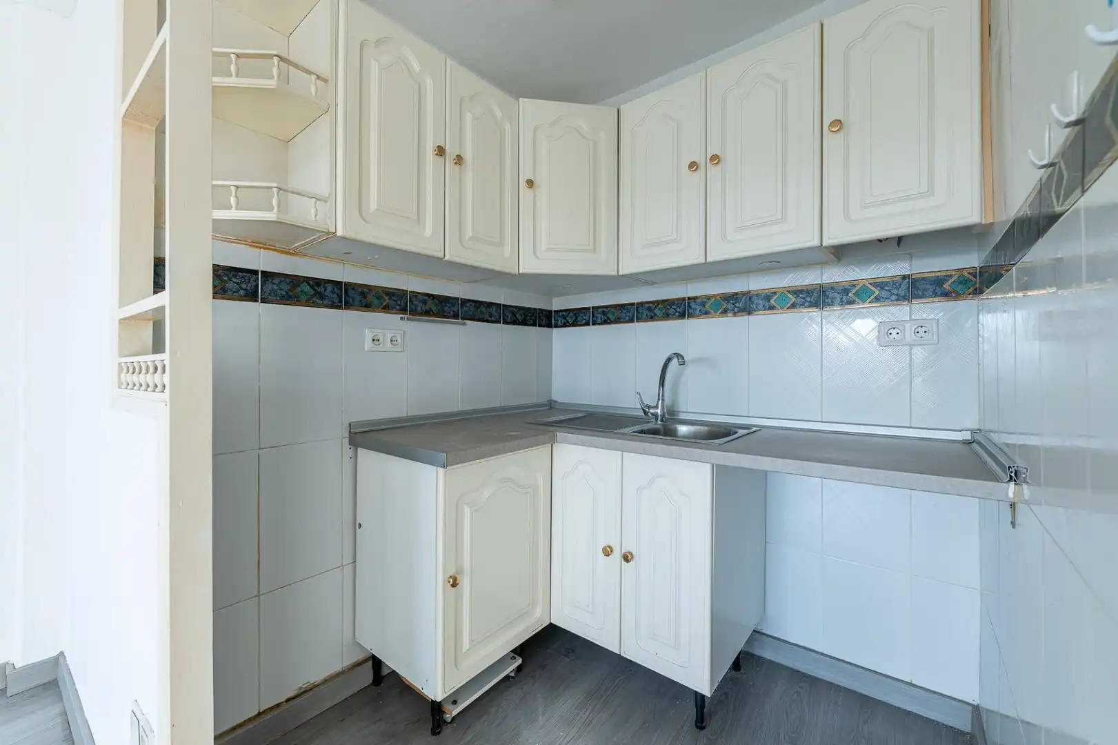 Cocina de Apartamento en venta en Benalmádena con Aire acondicionado, Calefacción y Jardín privado