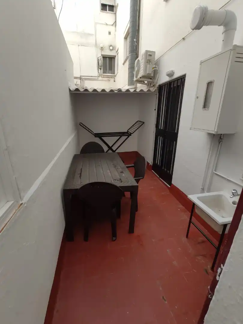 Terraza de Piso para compartir en Sevilla con Aire acondicionado, Amueblado y Horno