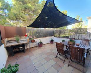 Jardí de Casa adosada en venda en Sant Pere de Ribes amb Aire condicionat, Terrassa i Balcó