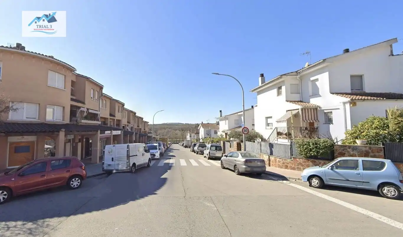 Vista exterior de Casa o chalet en venta en Santa Perpètua de Mogoda con Jardín privado